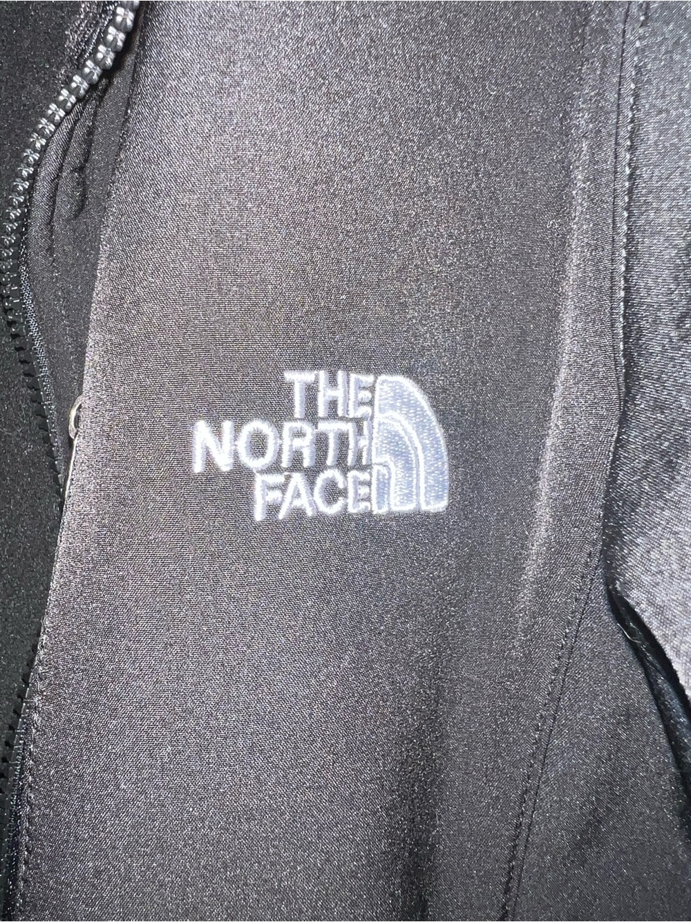 The North Face Black Softshell Jacket - Picture 4 of 5
